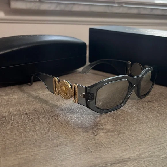 Versace Medusa Biggie Transparent Gray Sunglasses with Case - Picture 2 of 7
